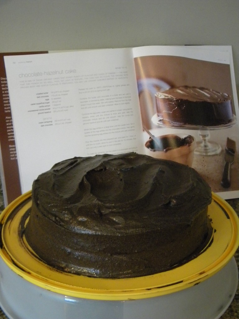 Room and cake 050