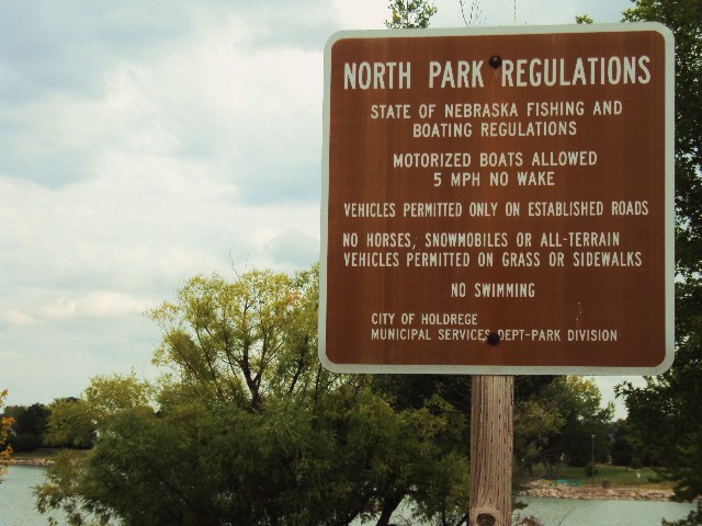 north park lake sign