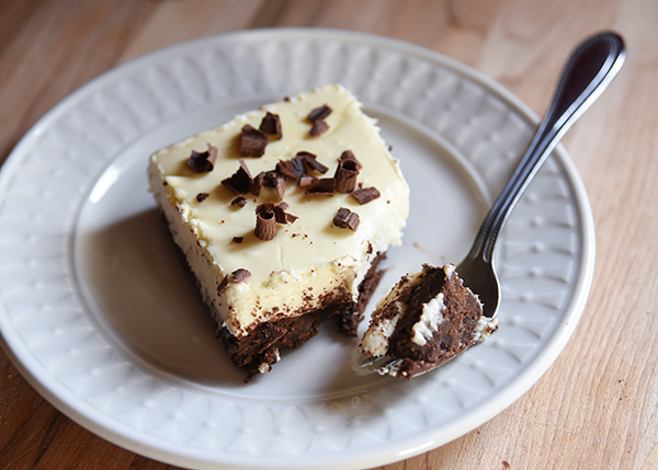 Brownie Cheesecake - Trim Healthy Mama www.herviewfromhome.com