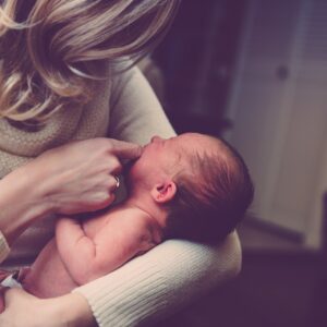 8 Easy Ways to be a Loving Mom