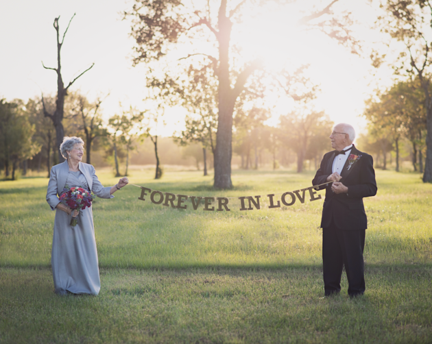 Sweet Couple Celebrates their 70th Wedding Anniversary Taking the Wedding Pictures They Never Had www.herviewfromhome.com