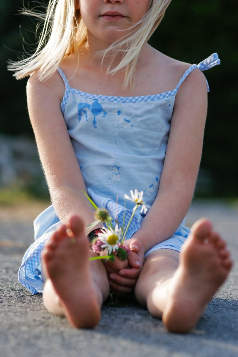 How a Daisy Taught me to Pray www.herviewfromhome.com