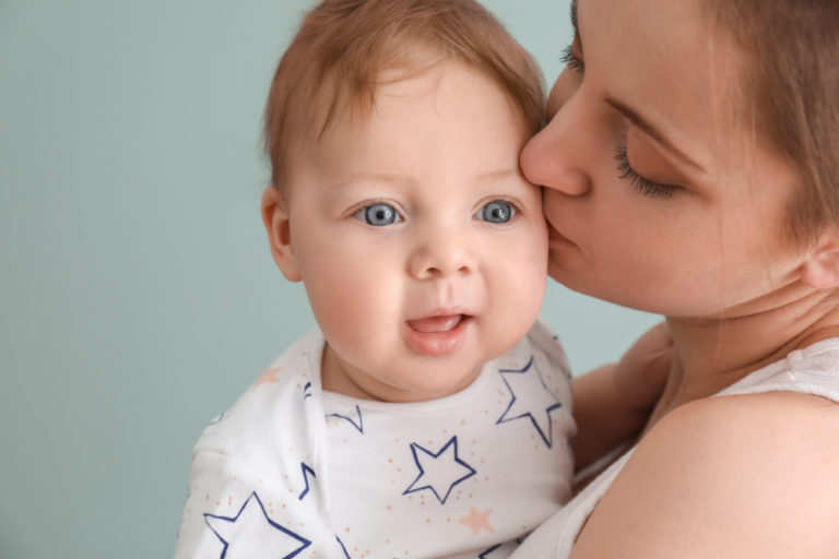 Dear New Mom, You're Doing it Right www.herviewfromhome.com