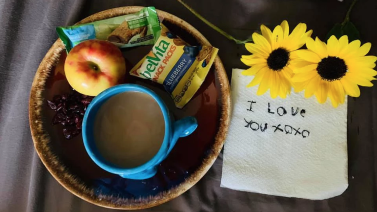 I love you note by breakfast