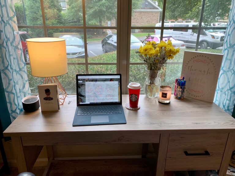 Desk in home office, color photo