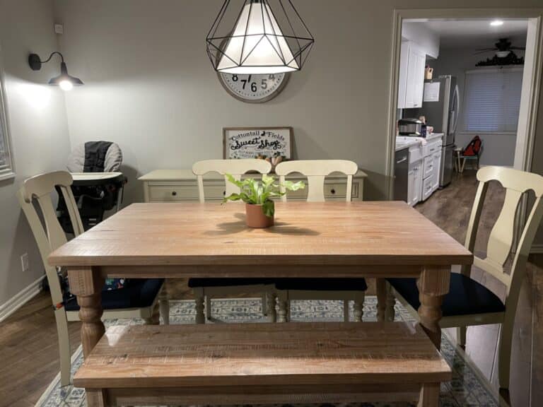 Clean dining room table, color photo