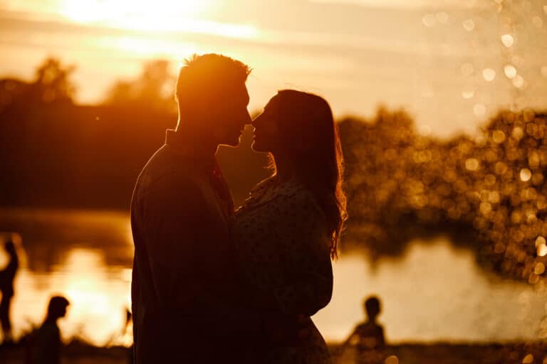 Silhouette of loving couple at sunset