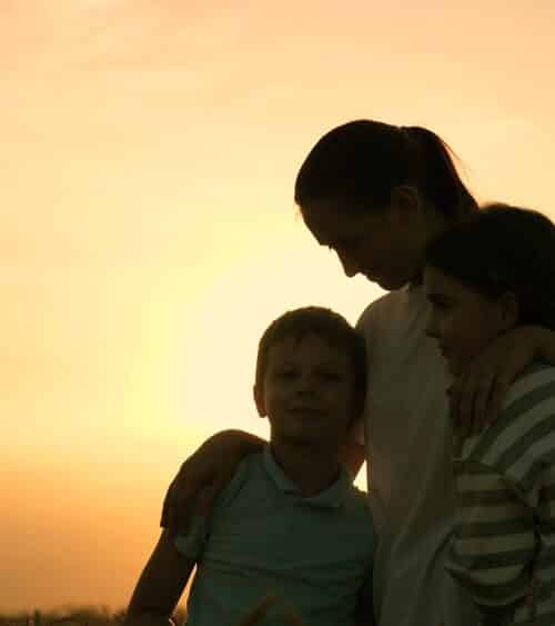 To the Moms Who Love Quiet