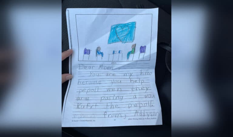 Letter from child that says thank you to mom for helping others through loss